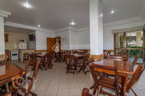 Image 31 - 243040
